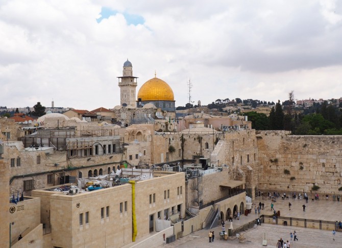 Is it safe to travel to Israel as a tourist?